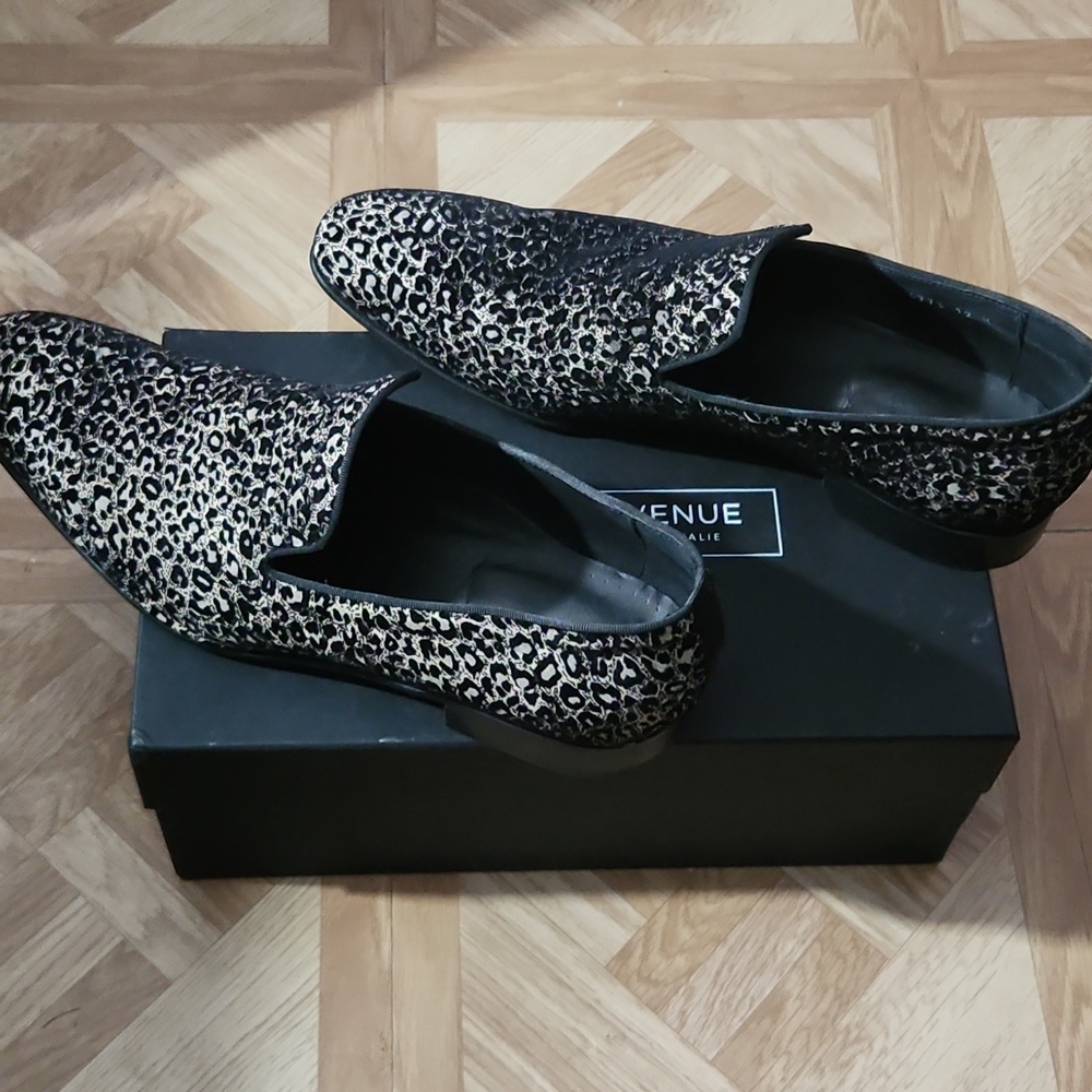 Shoes - Picture 3 of 4